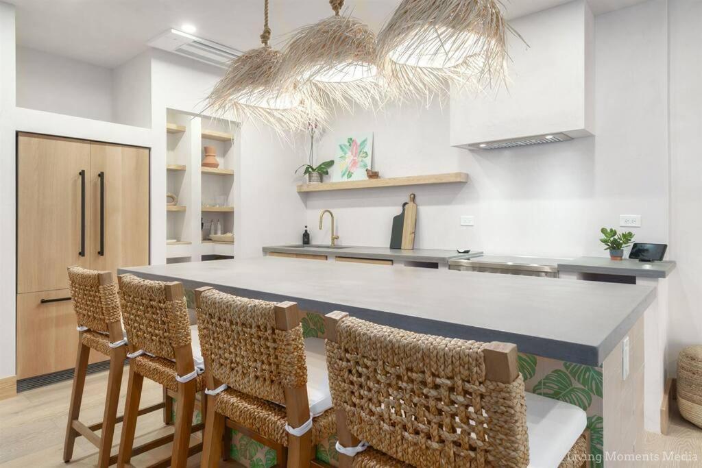 Aloha Moon - A Chic And Dreamy Modern Tropical Hideaway! Apartment Wailea  Exterior photo