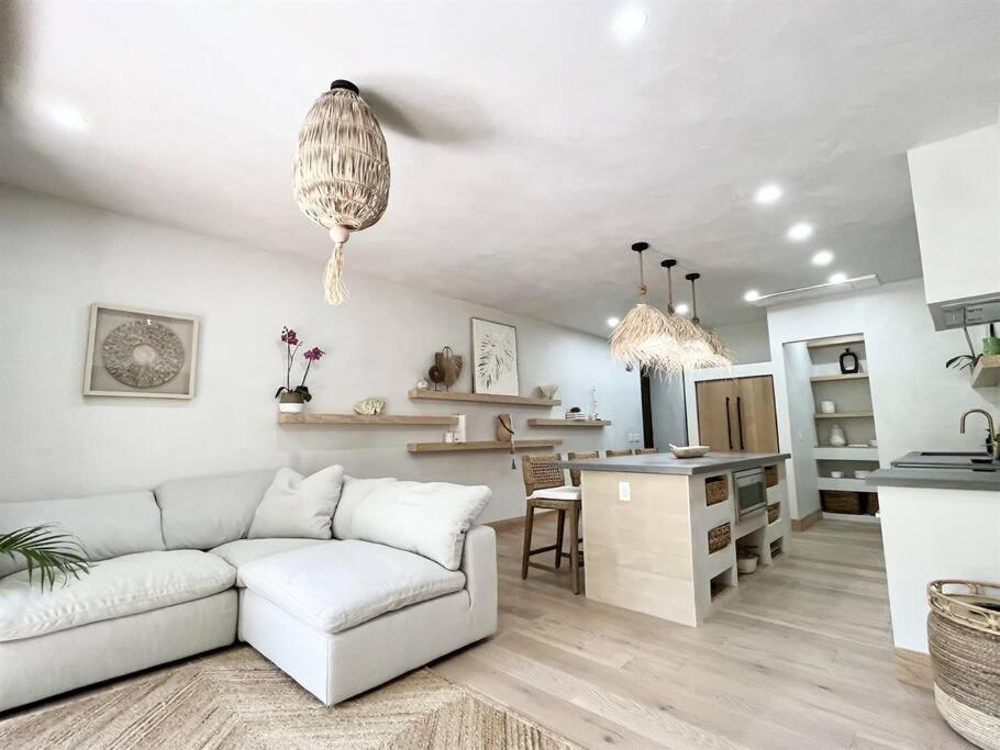 Aloha Moon - A Chic And Dreamy Modern Tropical Hideaway! Apartment Wailea  Exterior photo